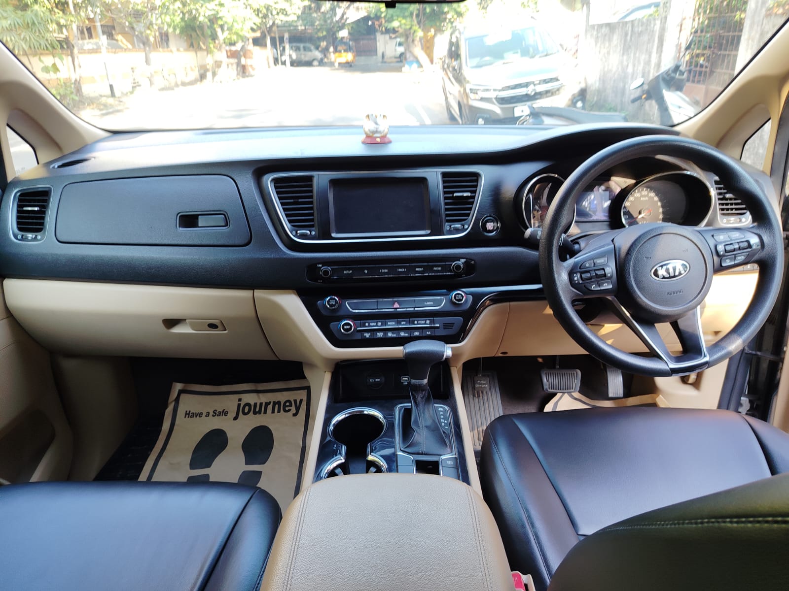 Kia Carnivel - Image 6