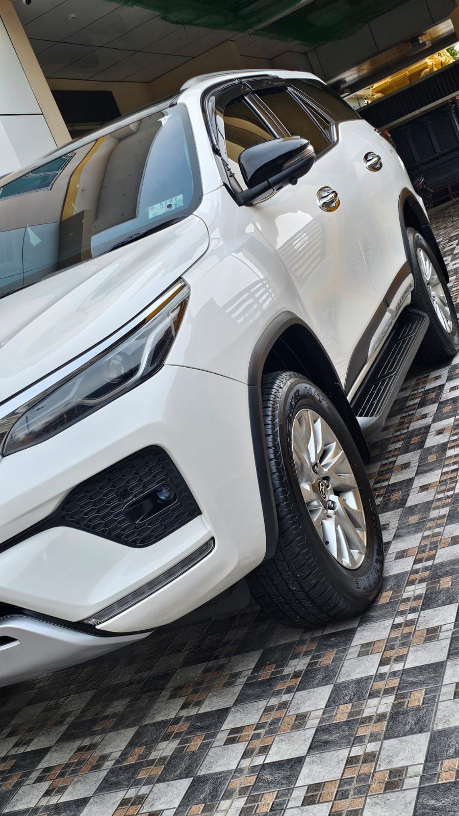 Toyota Fortuner - Image 3