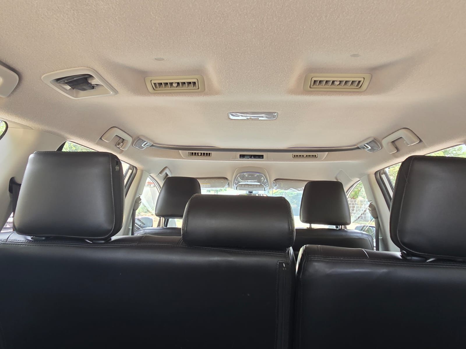 Toyota Innova Crysta - Image 2