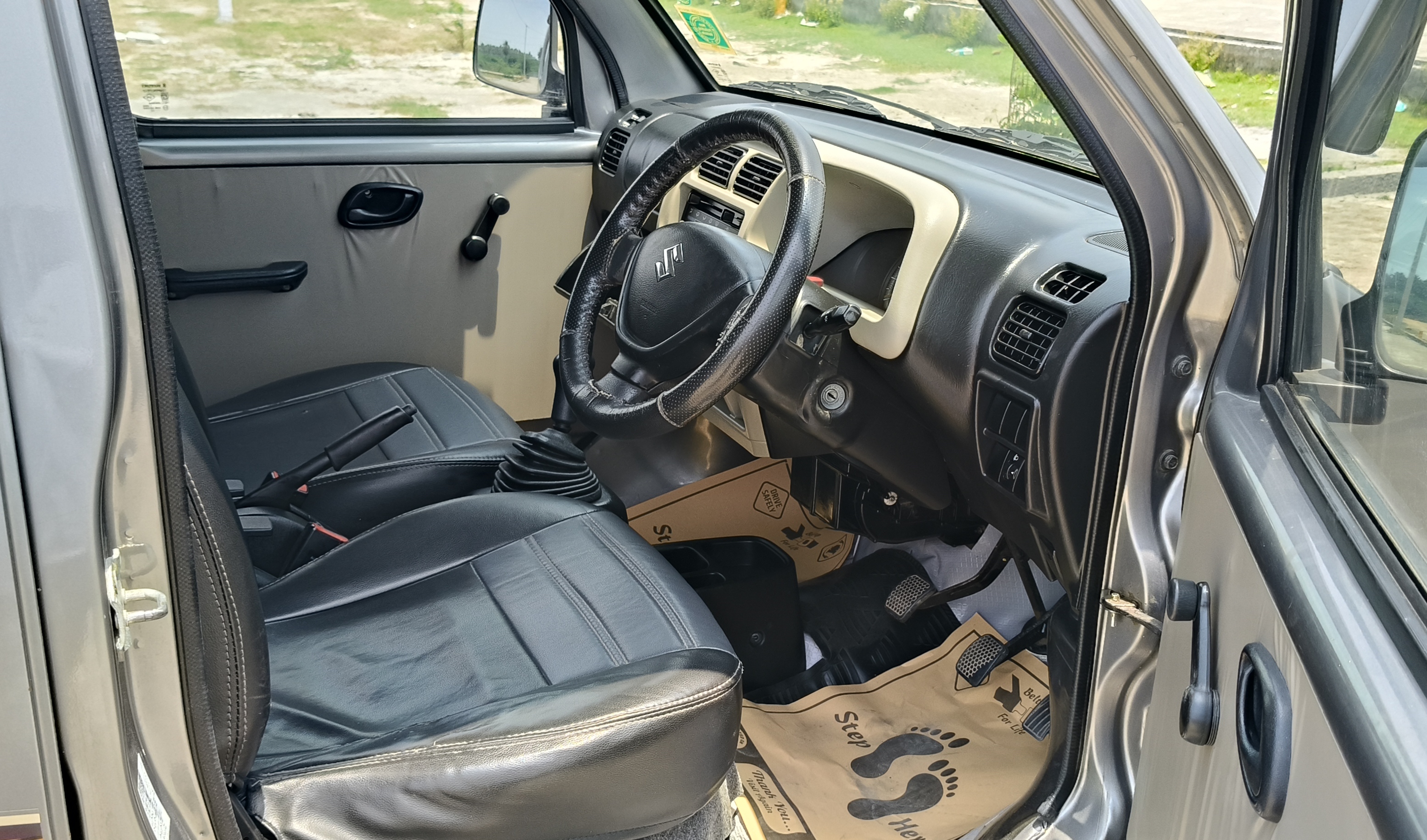 Maruti Suzuki Eeco - Image 7