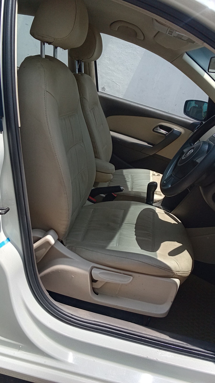 Volkswagen Vento - Image 9