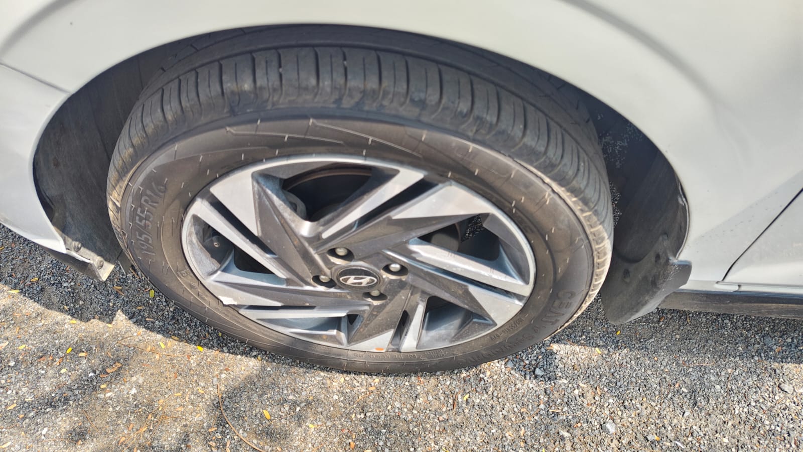 Hyundai i20 - Image 7