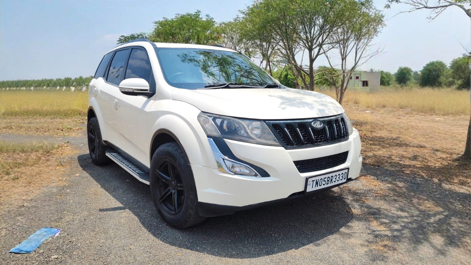 Mahindra XUV 500 - Image 2