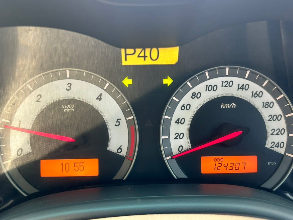 Toyota Corolla Altis - Image 3