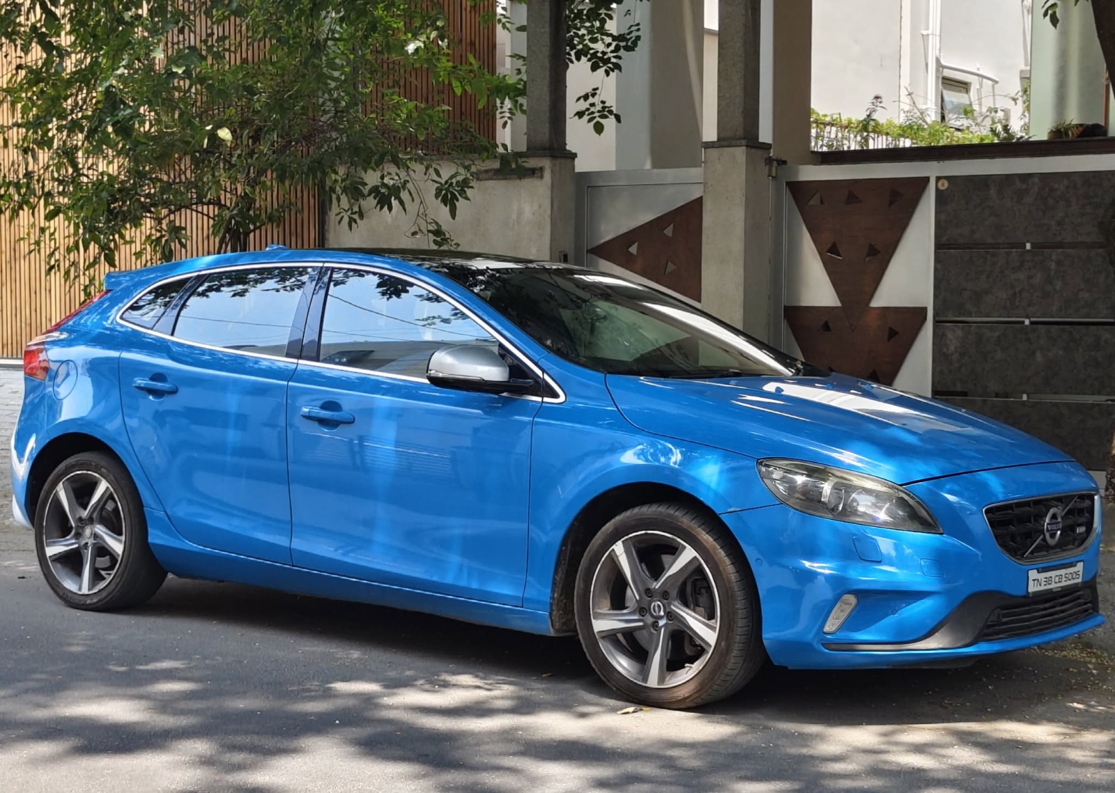 Volvo V40 - Image 8