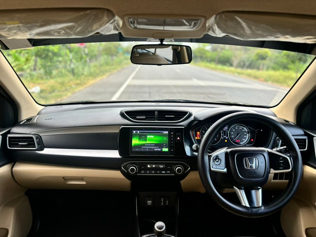 Honda Amaze - Image 6