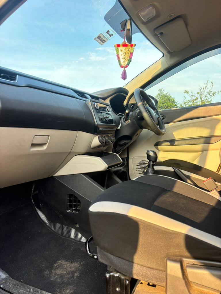 Renault Triber - Image 5