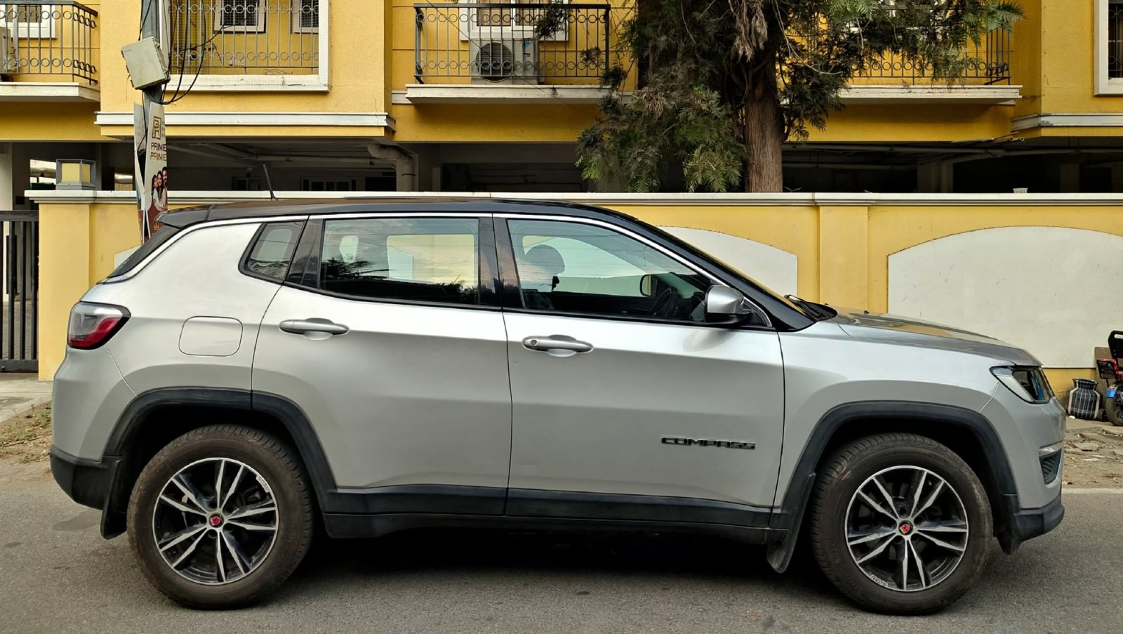 Jeep Compass - Image 8