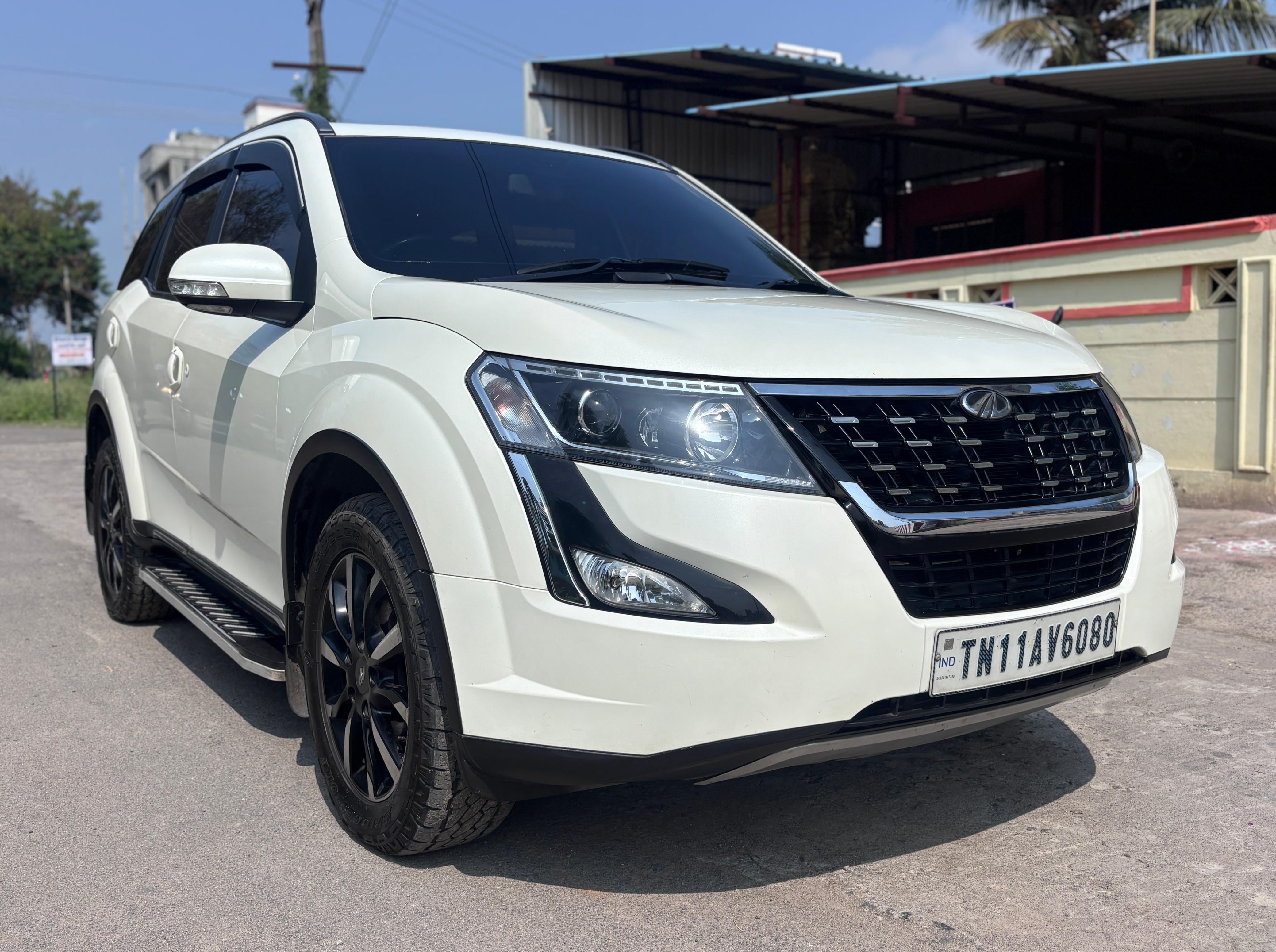 Mahindra XUV500 - Image 2