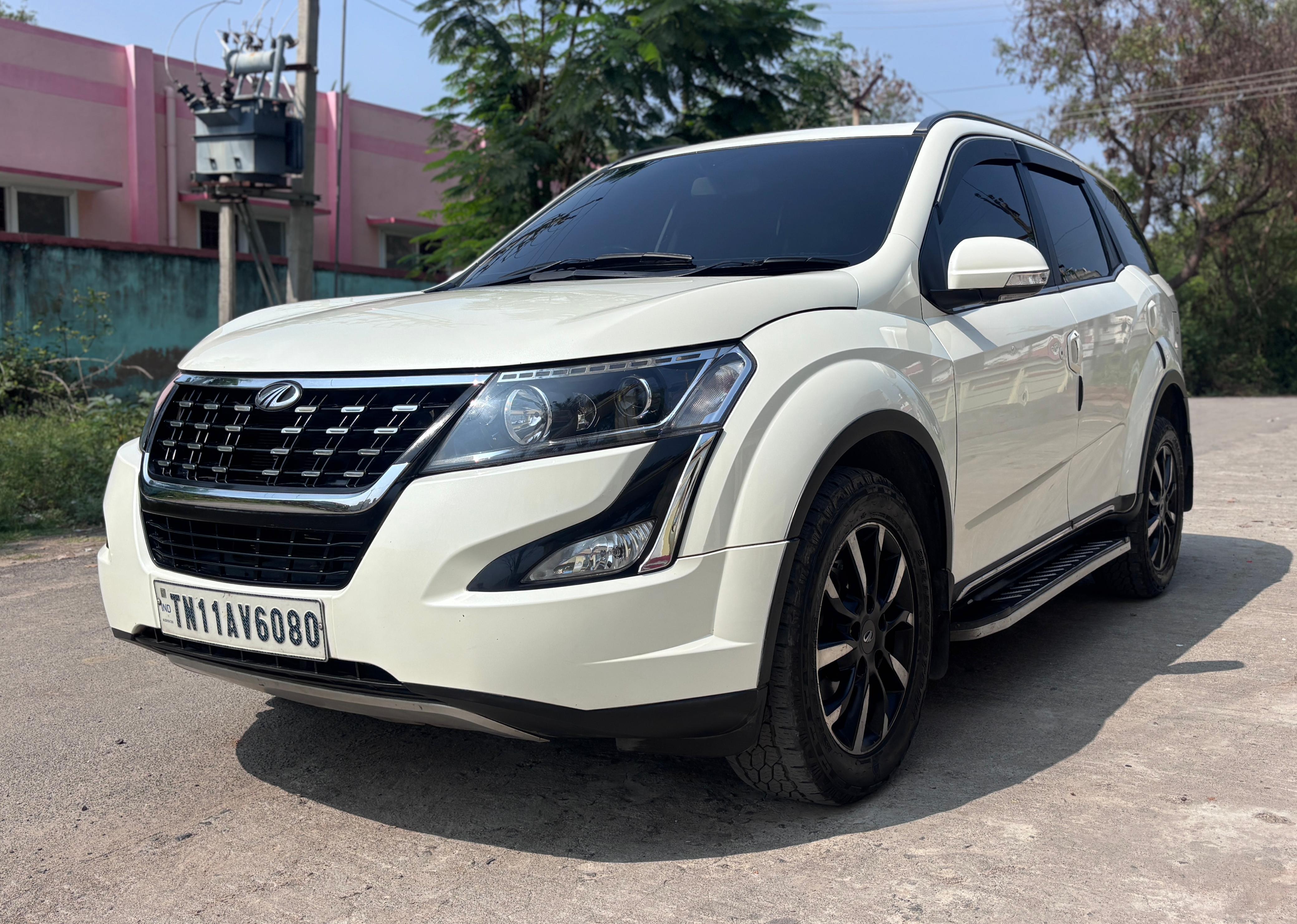 Mahindra XUV500 - Image 3
