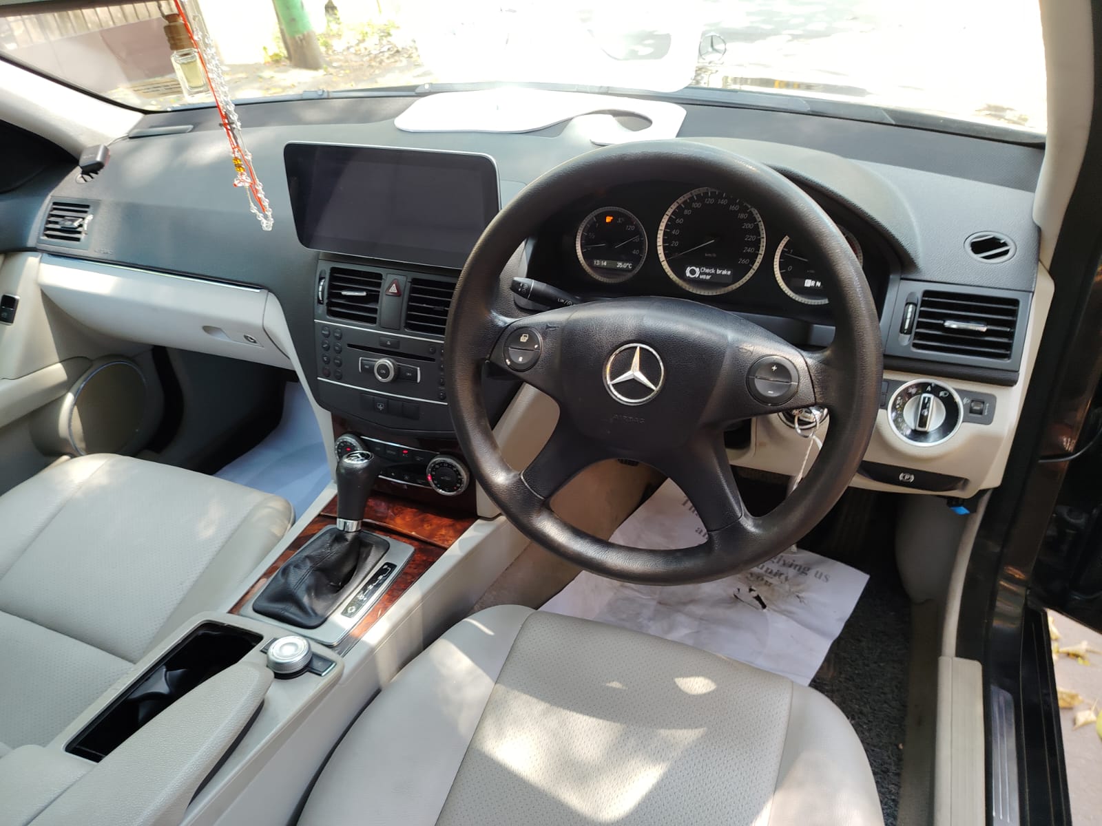 Mercedes Benz C-Class - Image 6