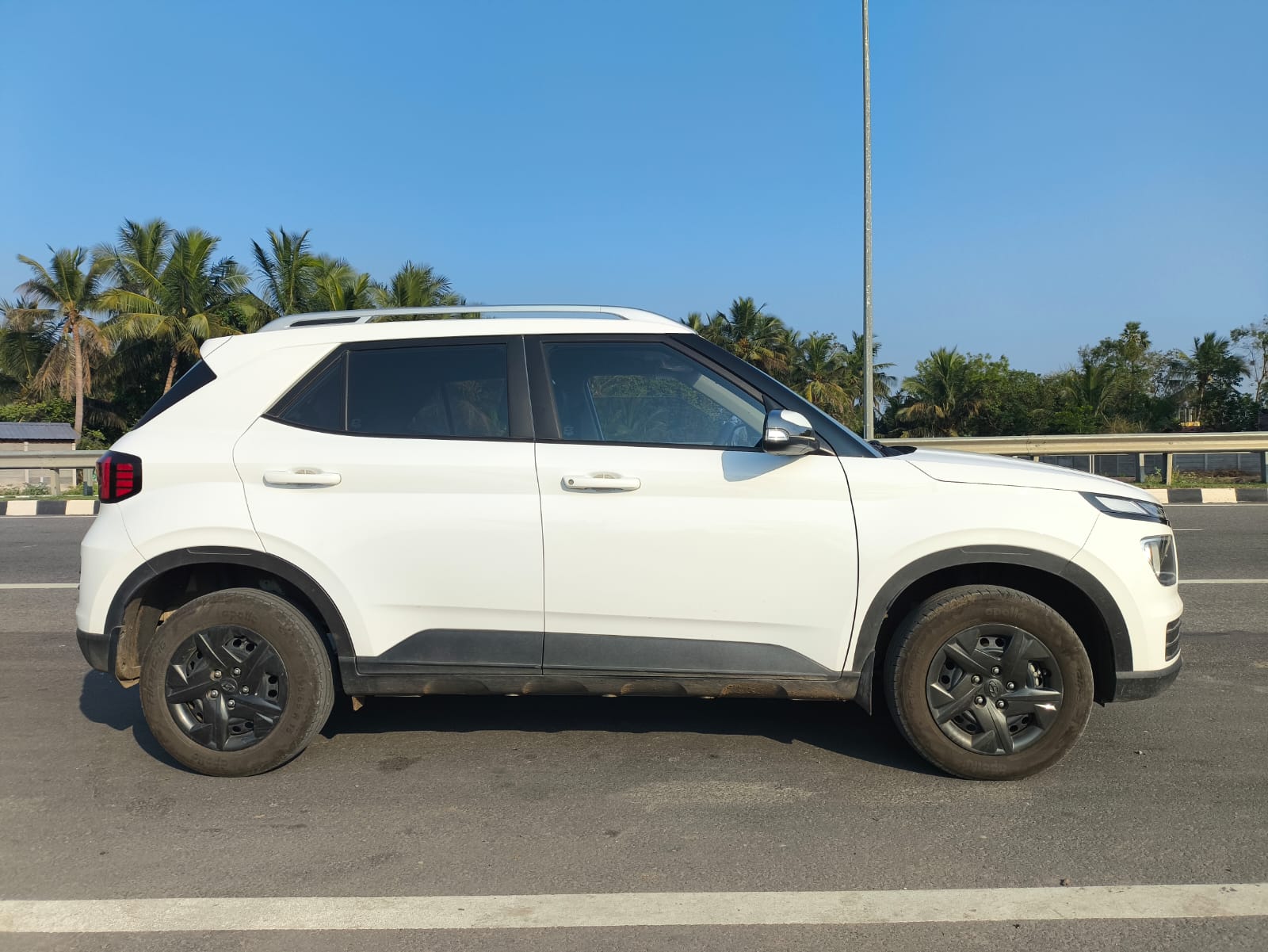 Hyundai Venue - Image 7