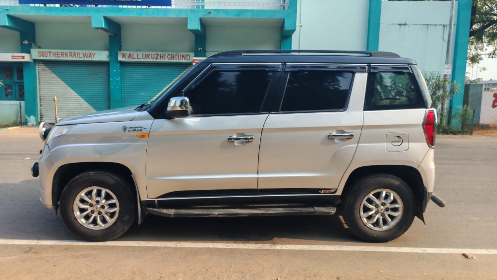 Mahindra TUV300 - Image 2