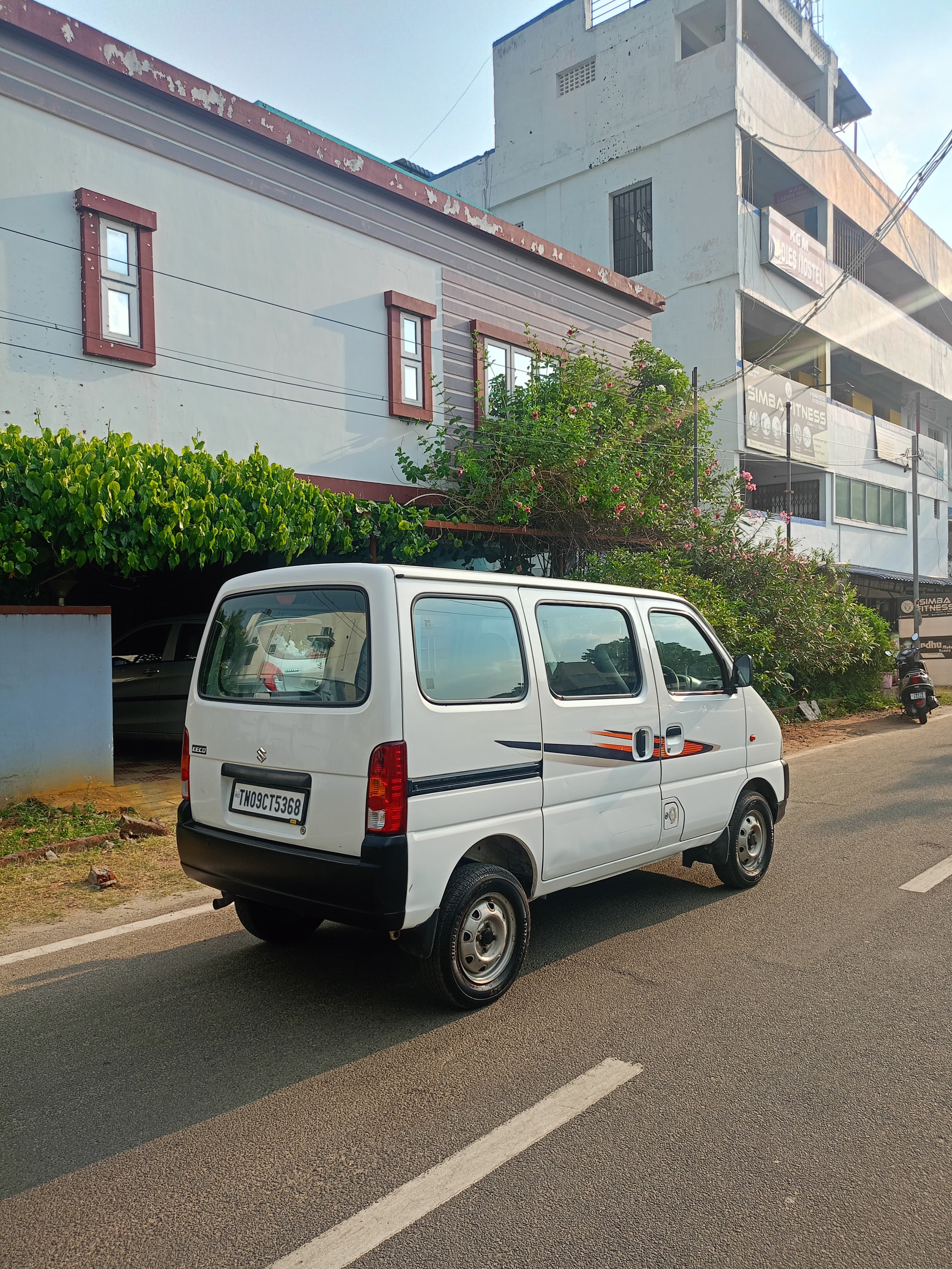 Maruti Suzuki Eeco - Image 9