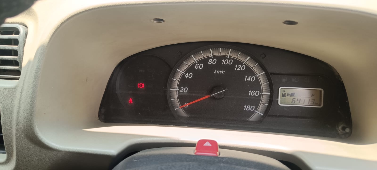 Maruti Suzuki Eeco - Image 9