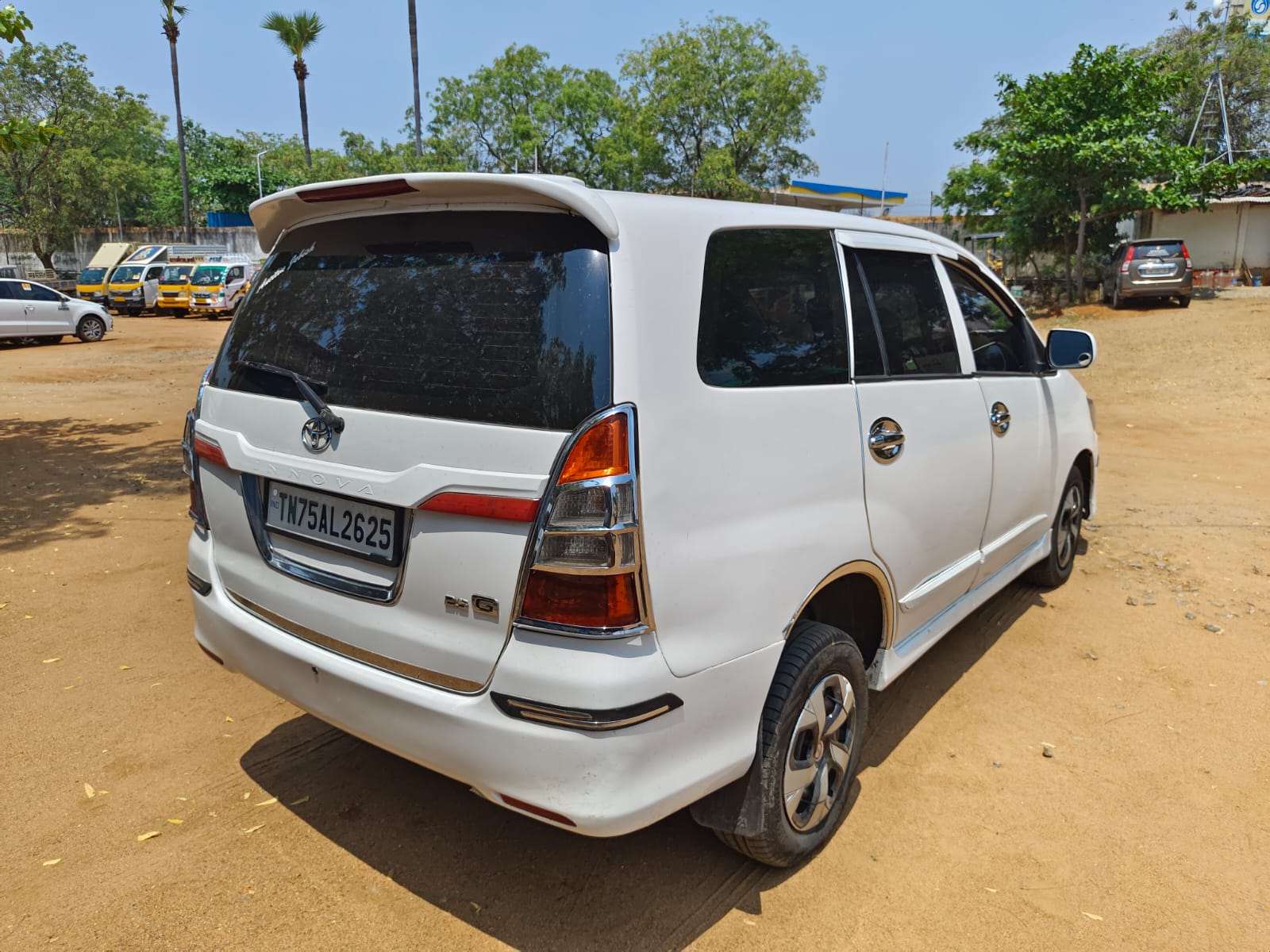 Toyota Innova - Image 7