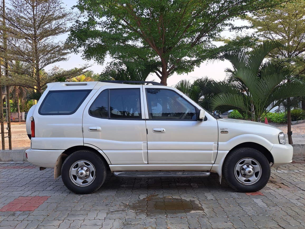 Tata Safari