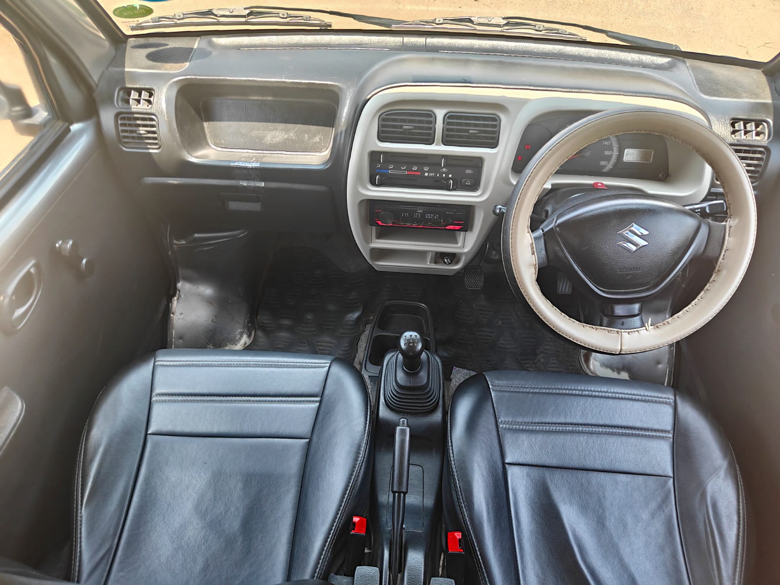 Maruti Suzuki Eeco - Image 3