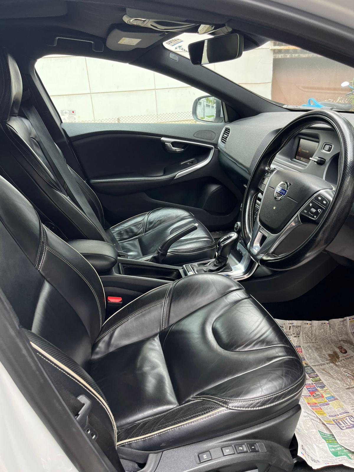 Volvo V40 - Image 3