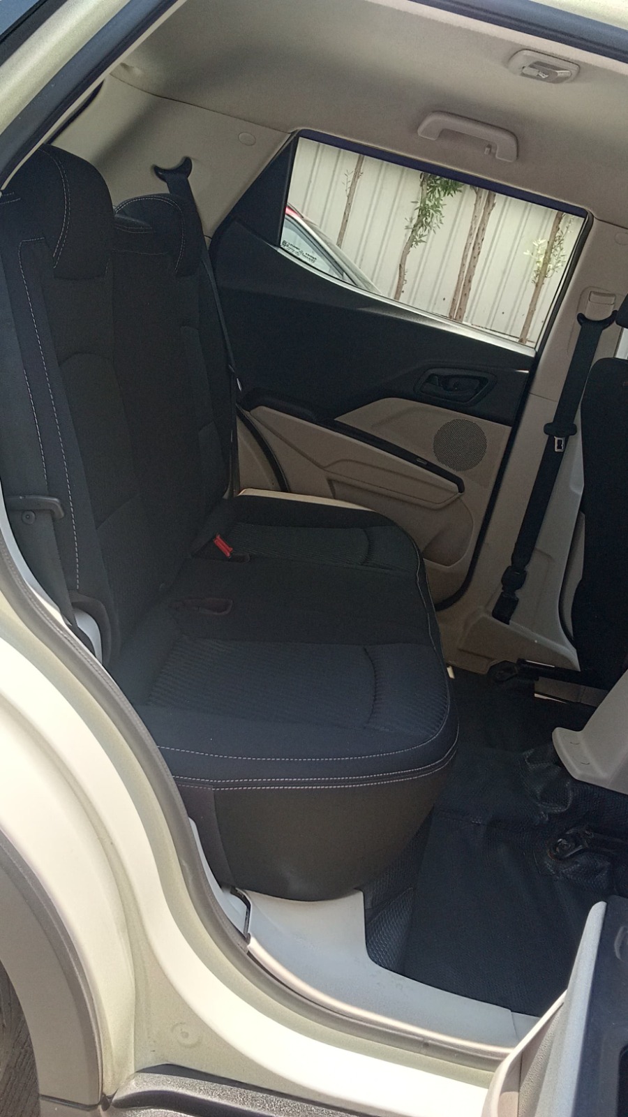 Mahindra XUV300 - Image 6
