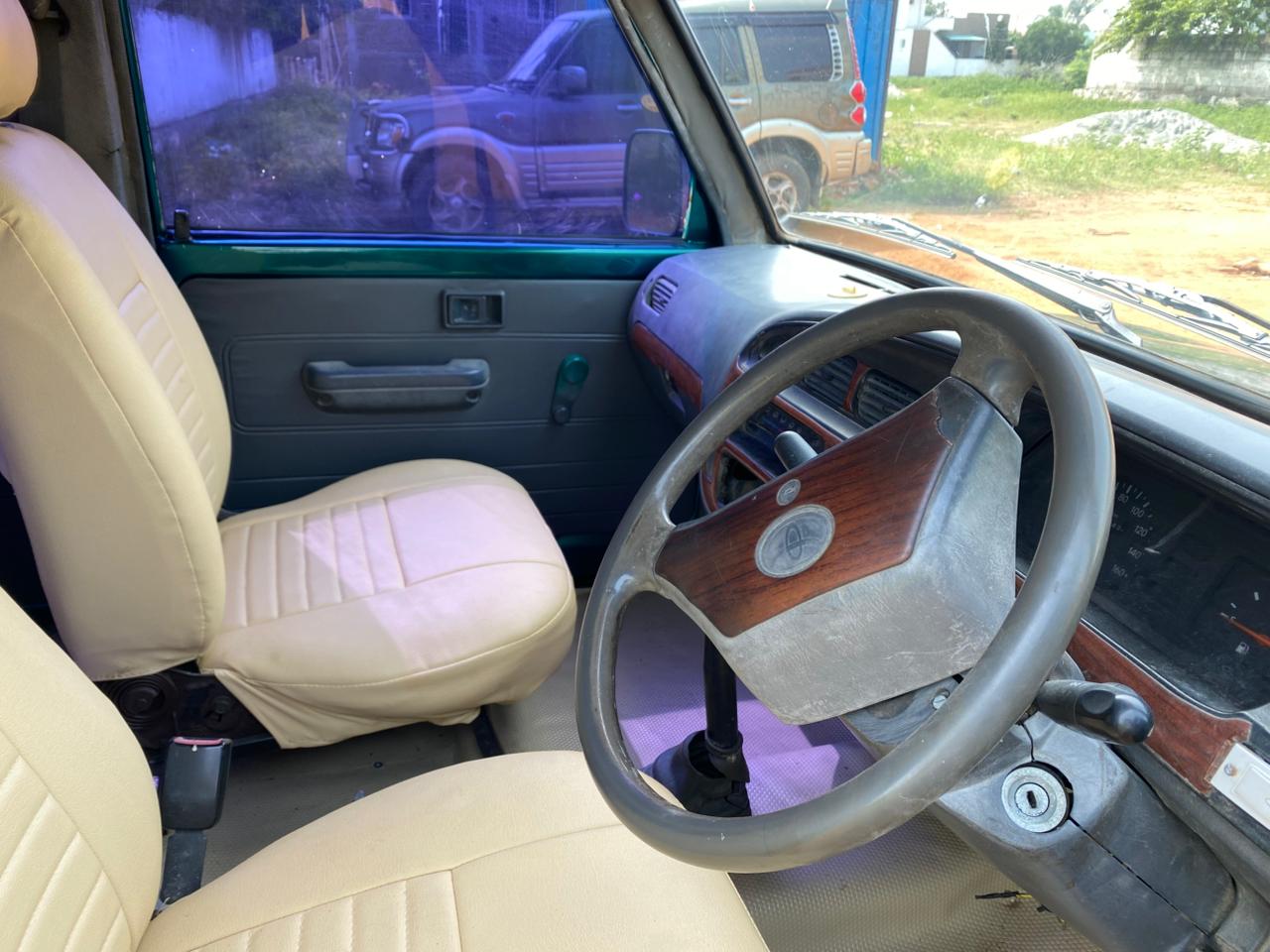 Toyota Qualis
