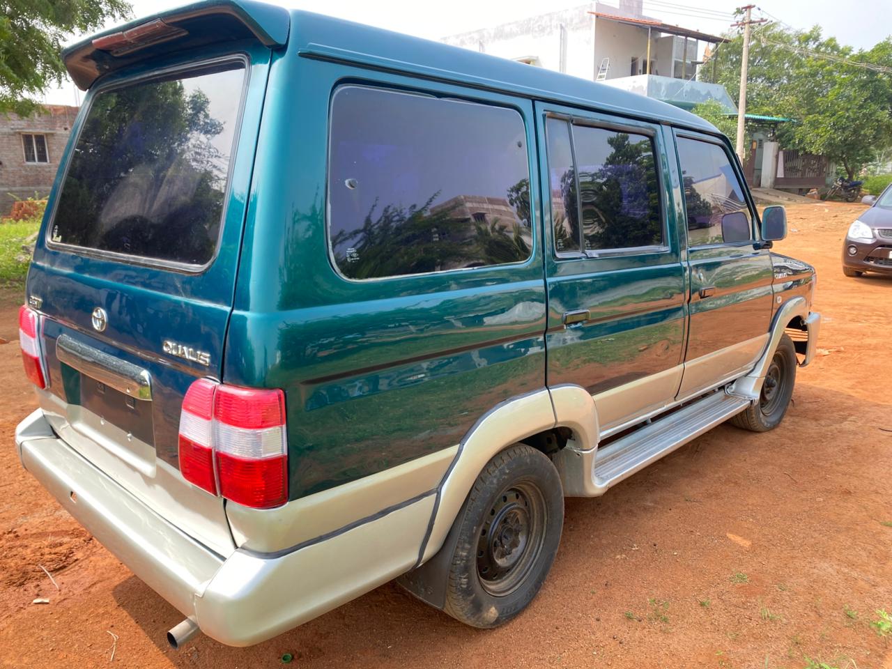 Toyota Qualis - Image 6