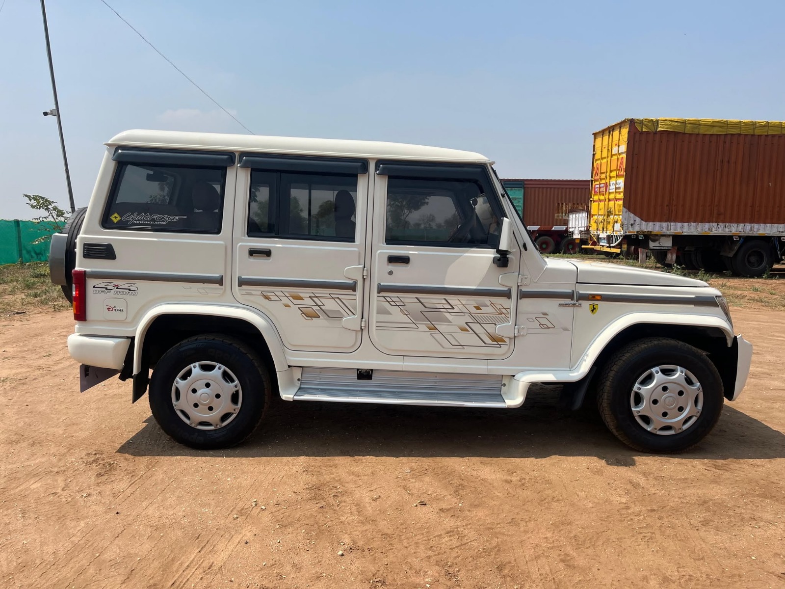 Mahindra Bolero - Image 2