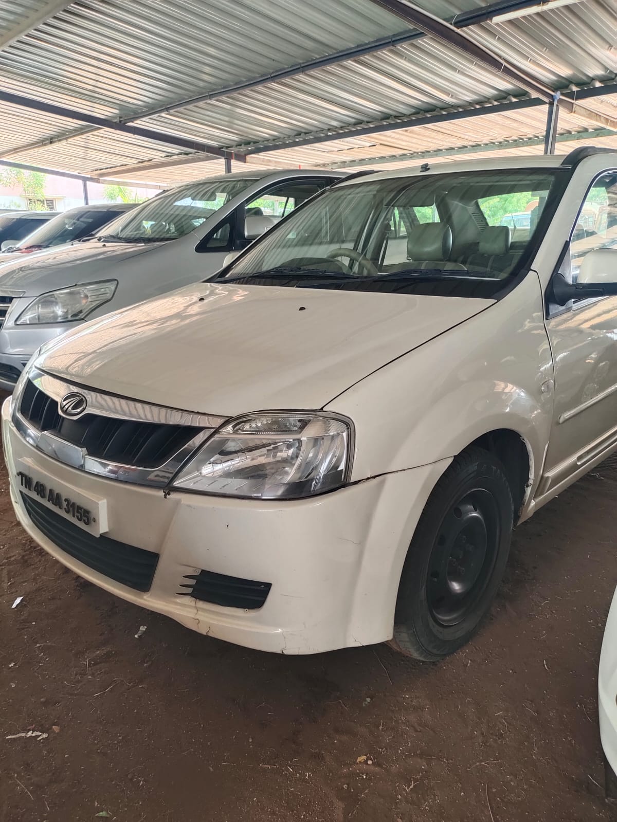 Mahindra Verito - Image 4
