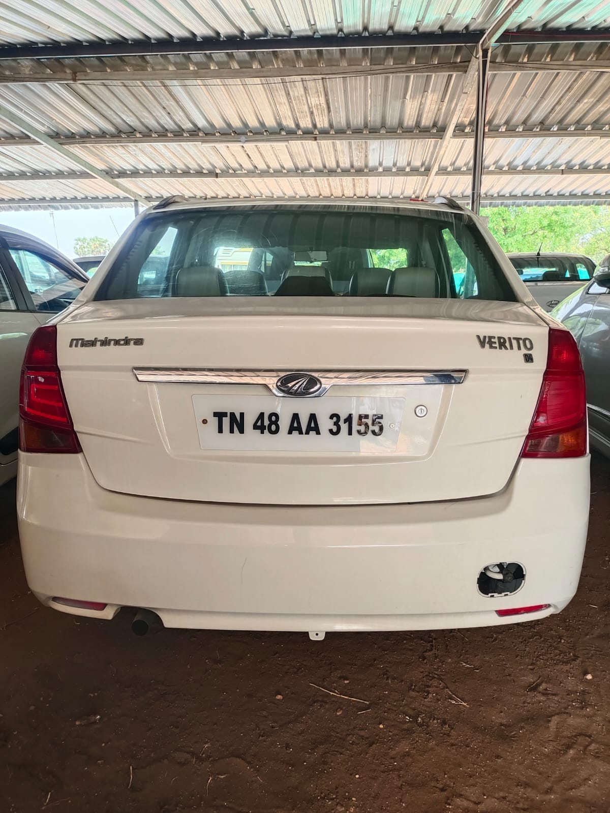 Mahindra Verito - Image 7