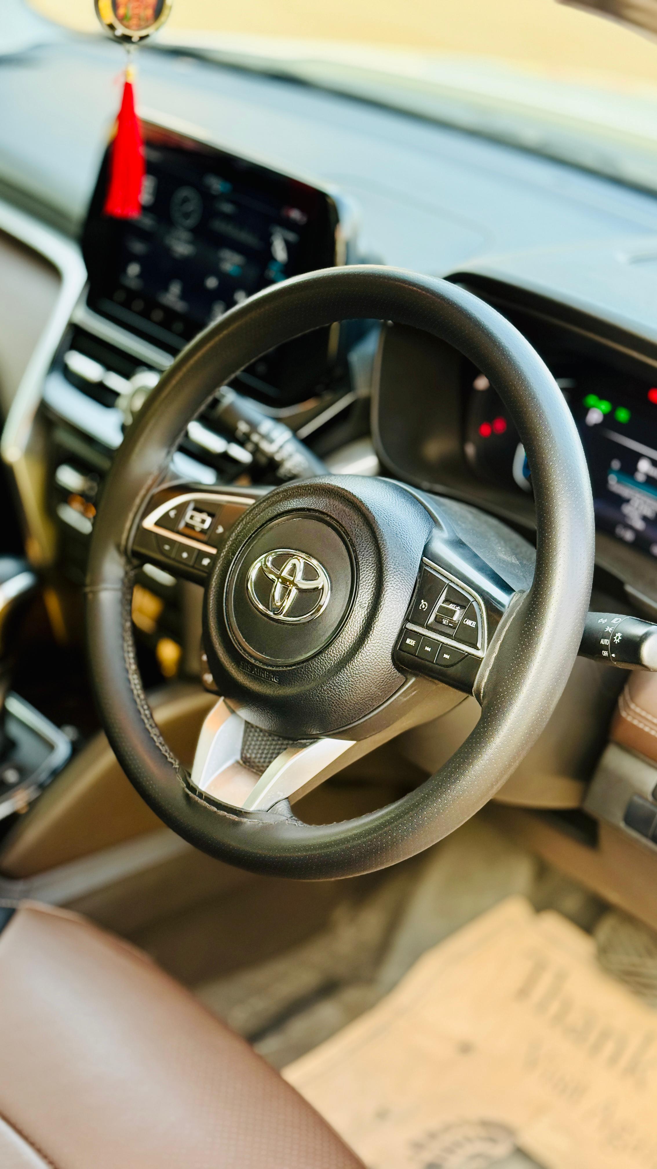 Toyota Urban Cruiser - Image 4