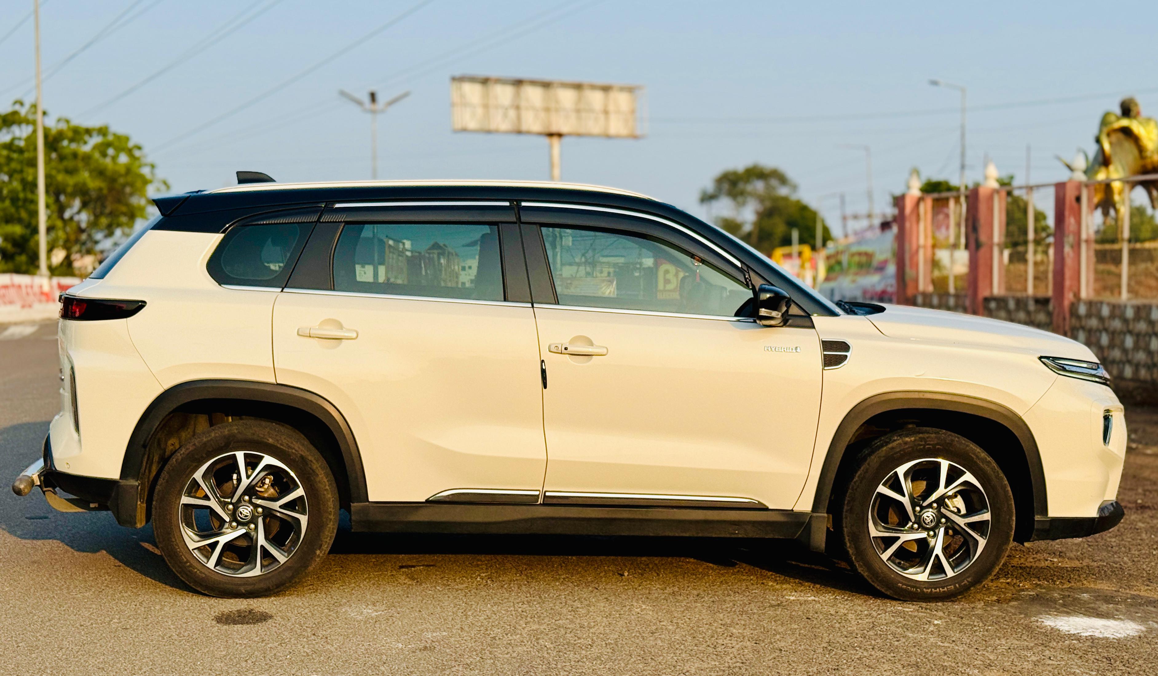Toyota Urban Cruiser - Image 3