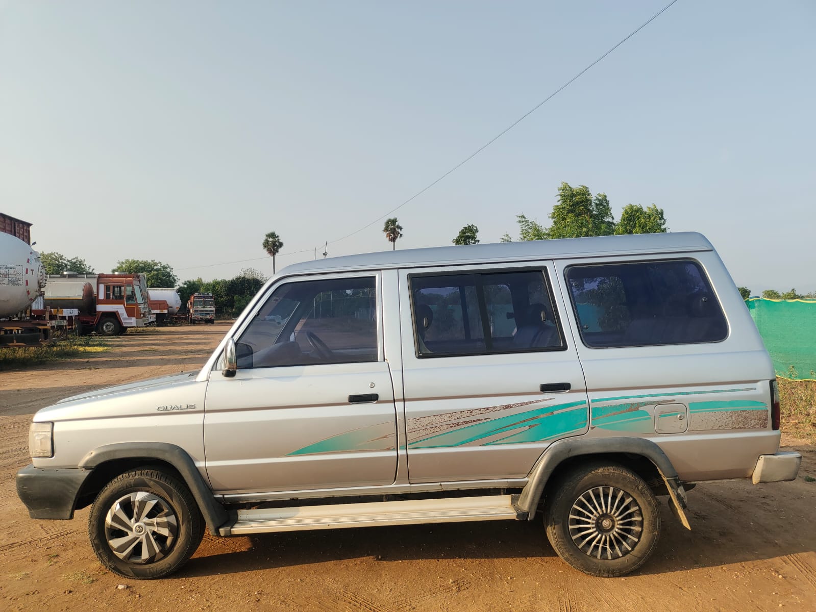 Toyota Qualis - Image 3