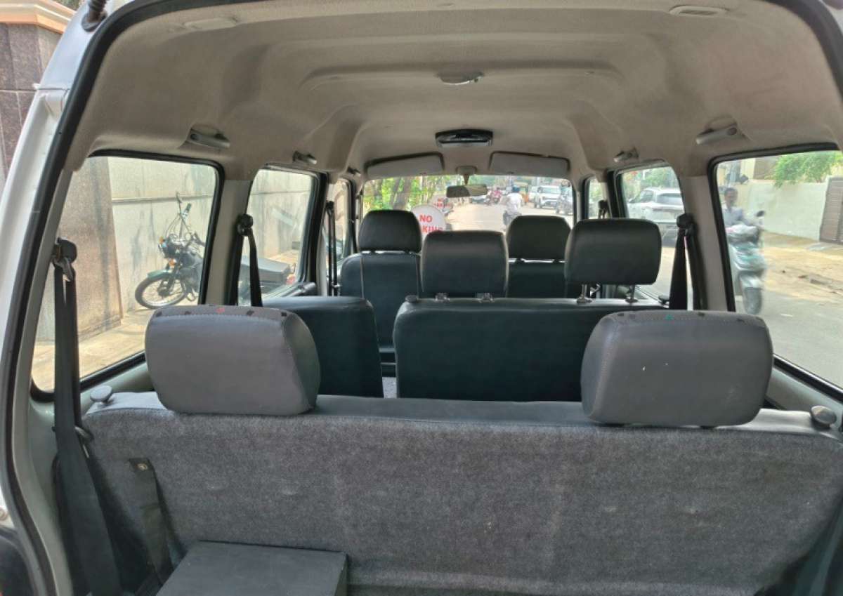 Maruti Suzuki Versa - Image 6