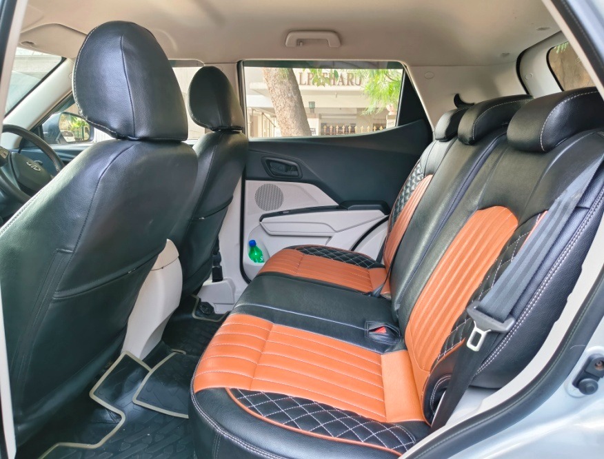 Mahindra XUV300