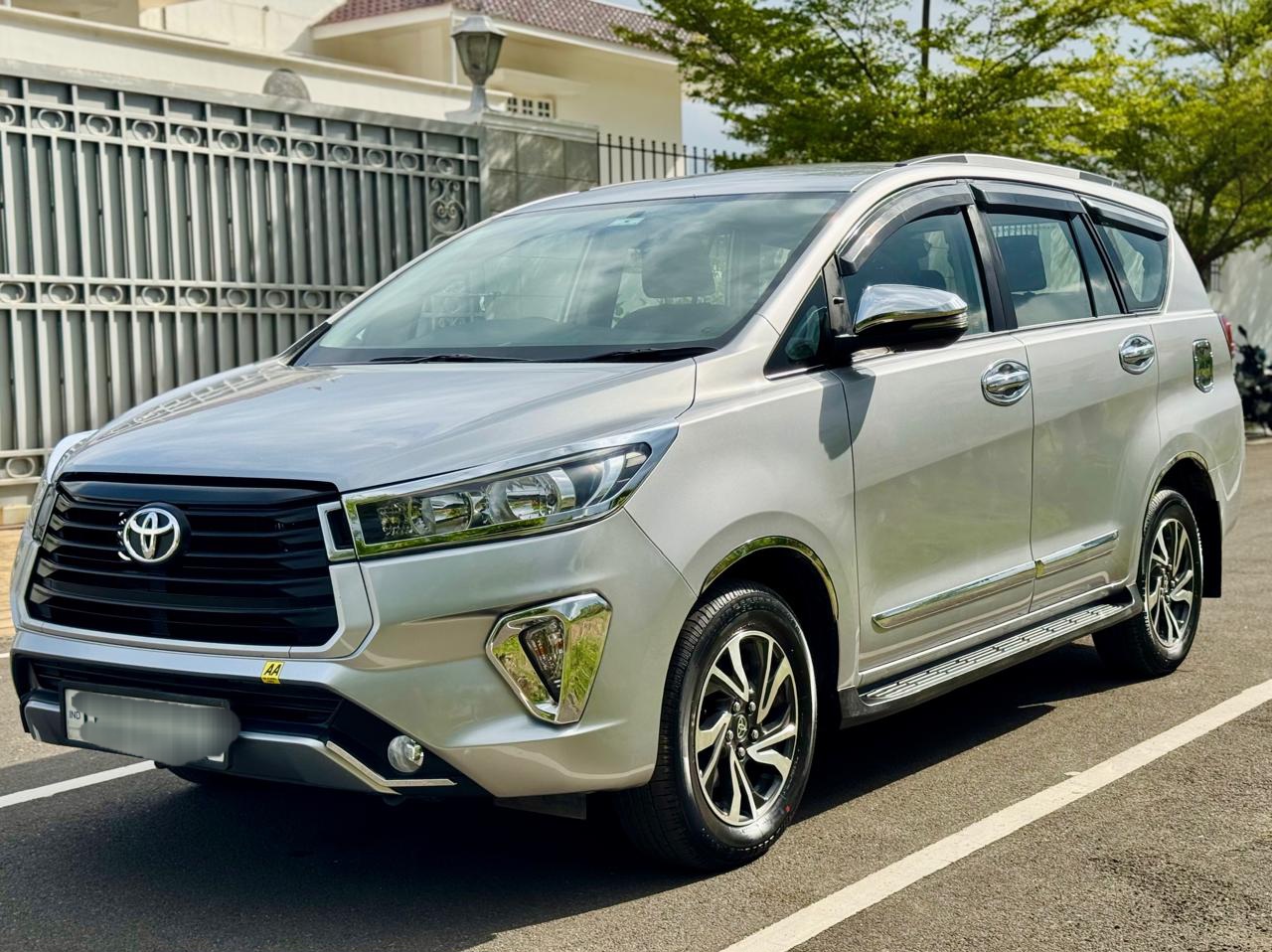 Toyota Innova Crysta