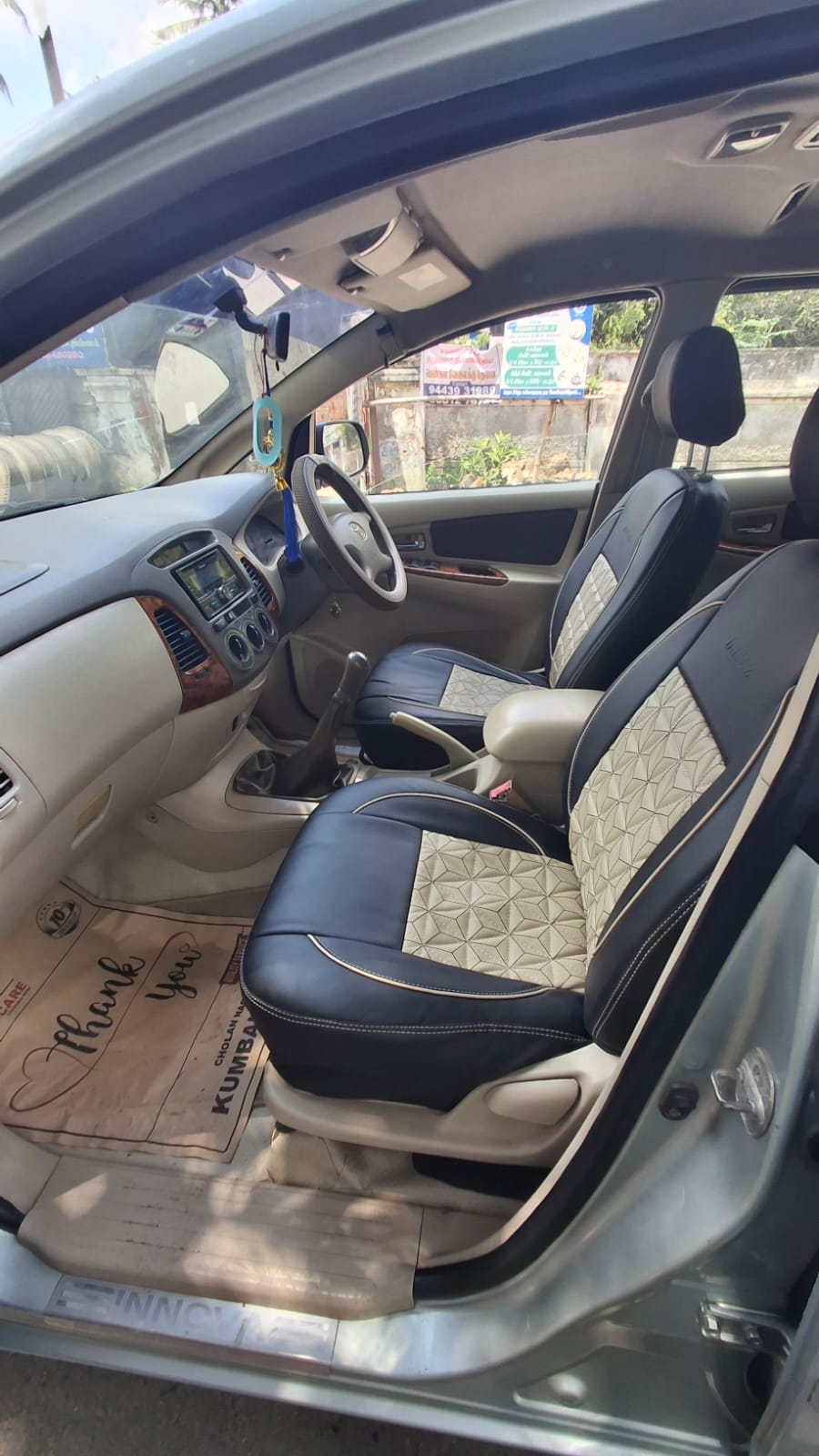 Toyota Innova - Image 10