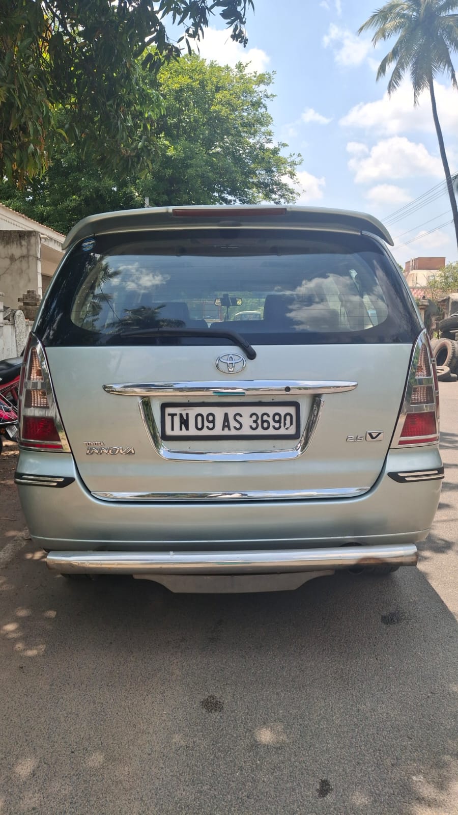 Toyota Innova - Image 3