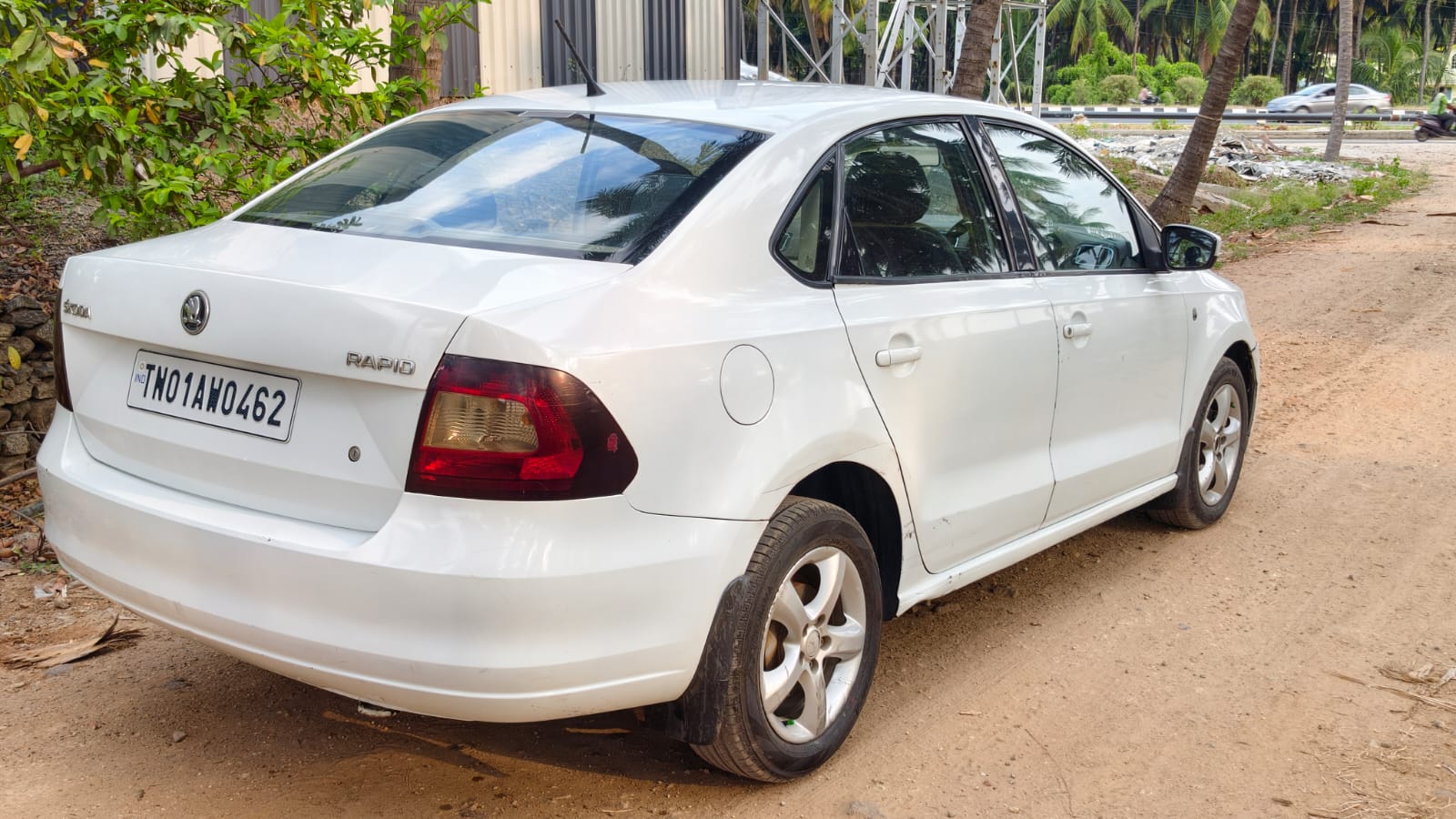 Skoda Rapid - Image 13
