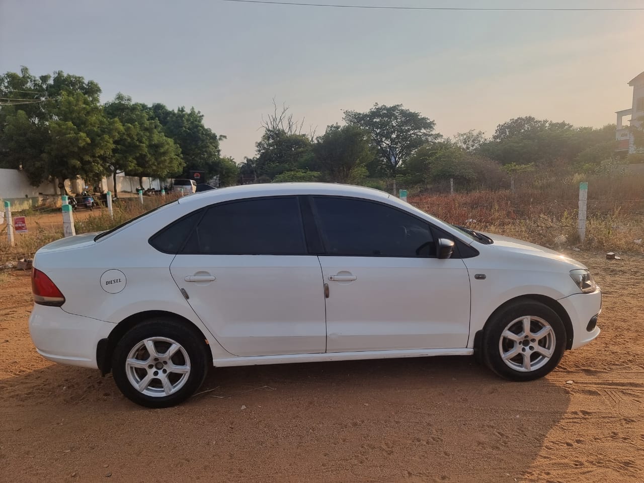 Volkswagen Vento - Image 4