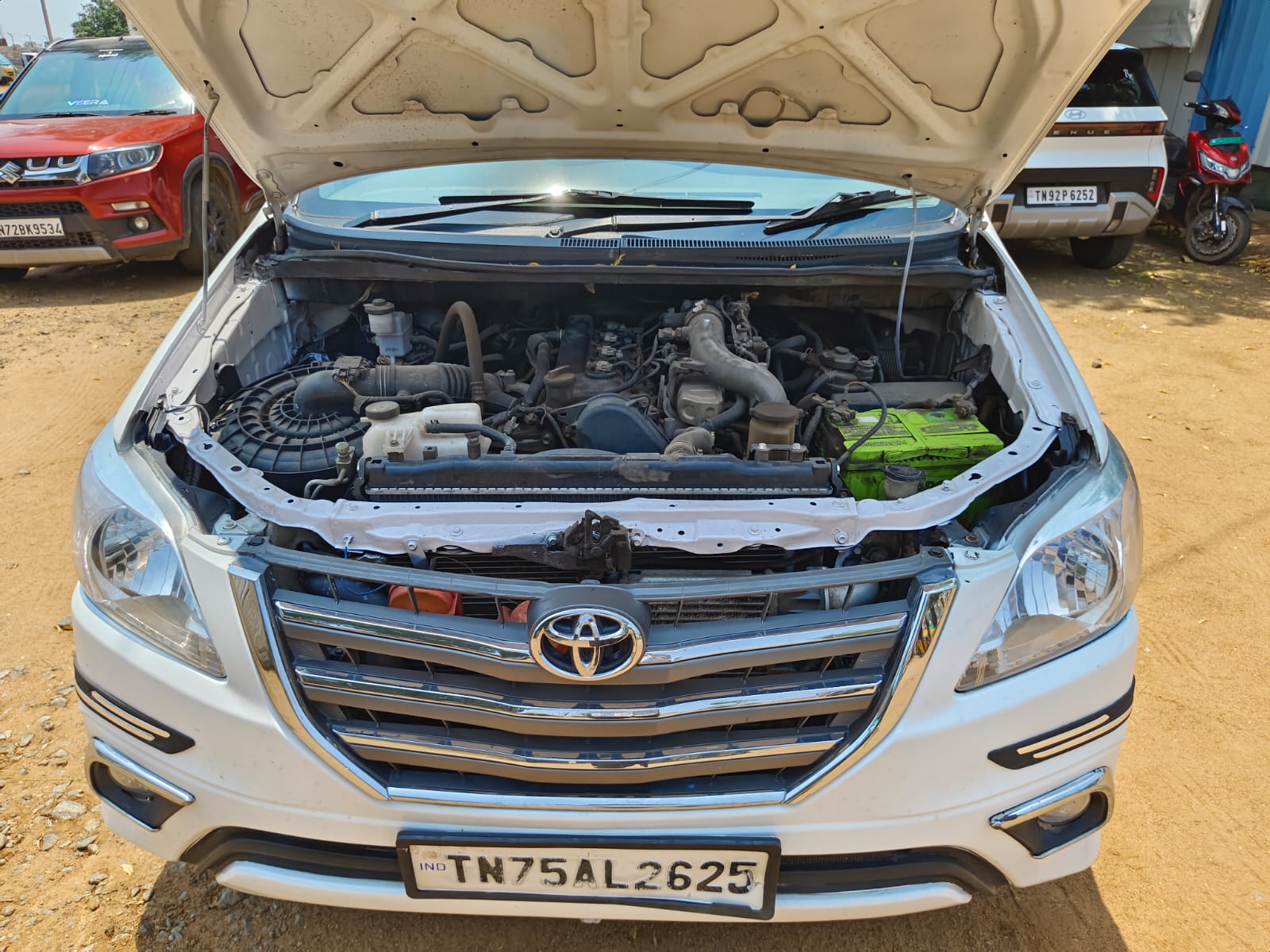 Toyota Innova - Image 4