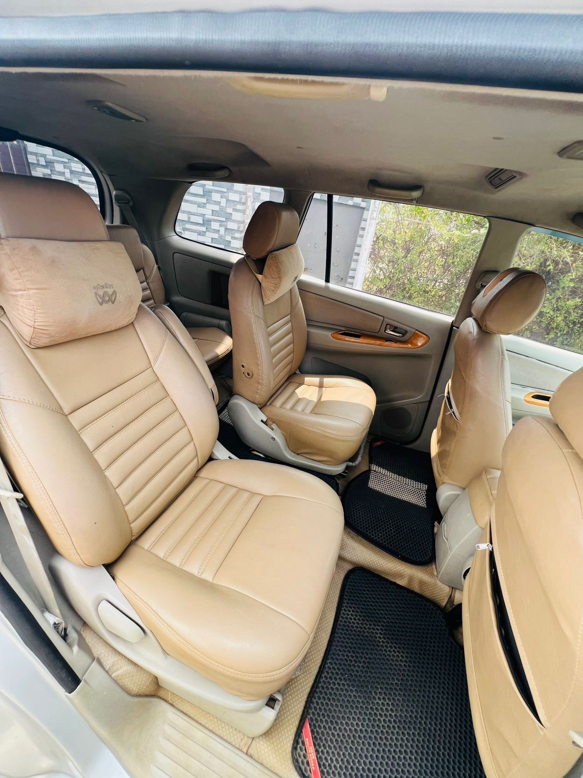 Toyota Innova - Image 15
