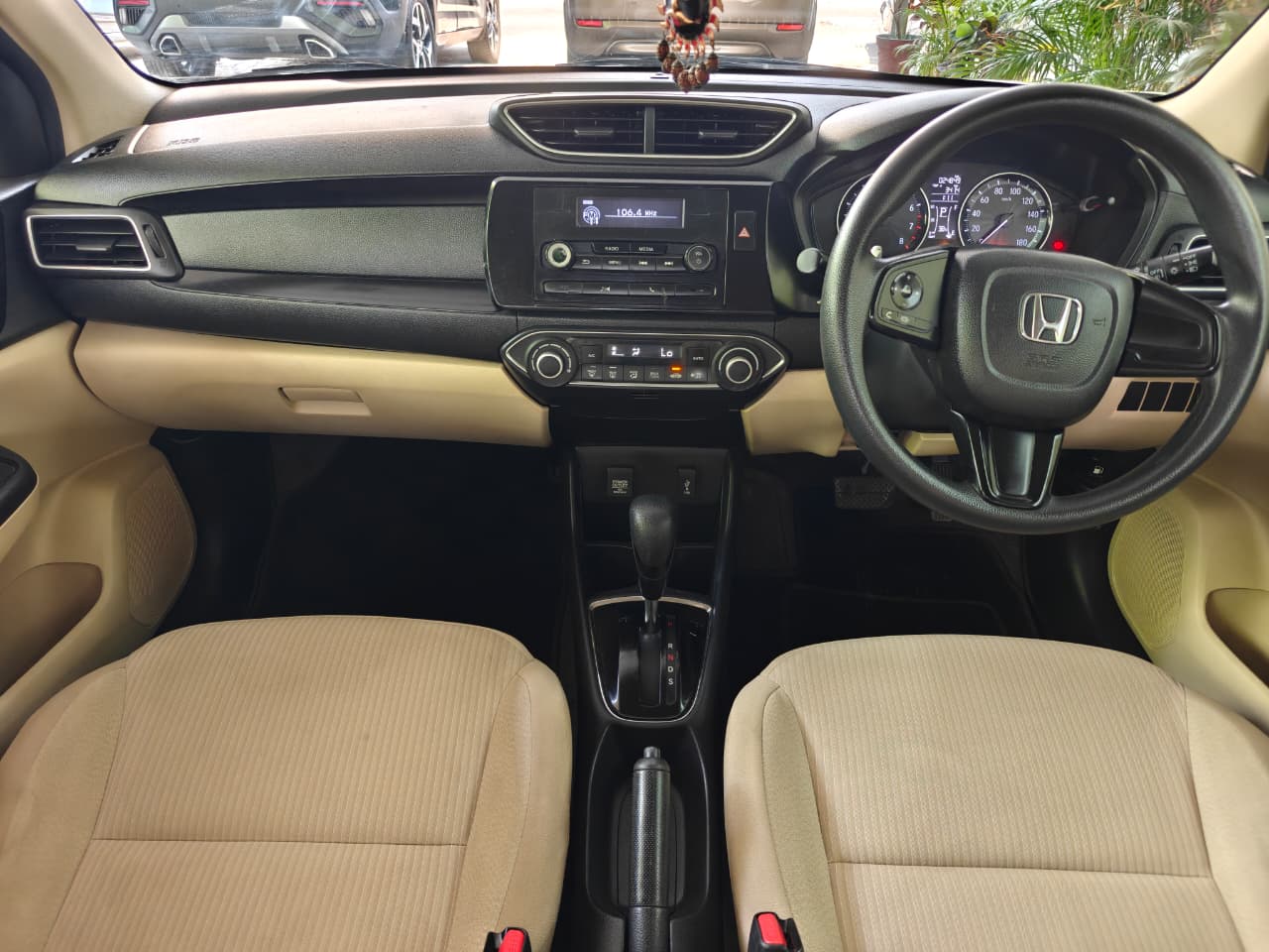Honda Amaze - Image 8