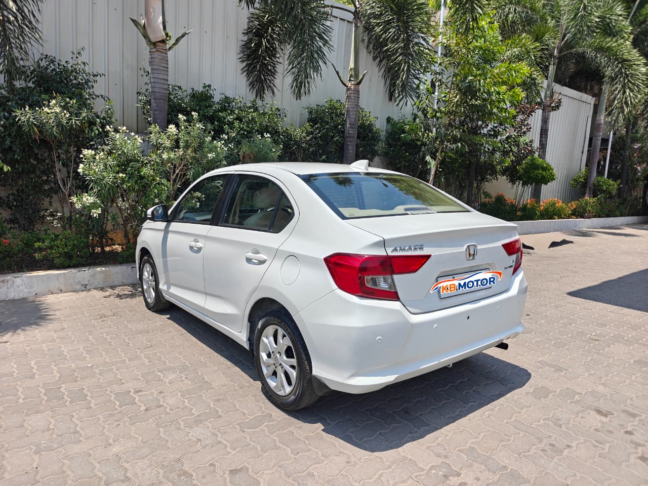 Honda Amaze - Image 10