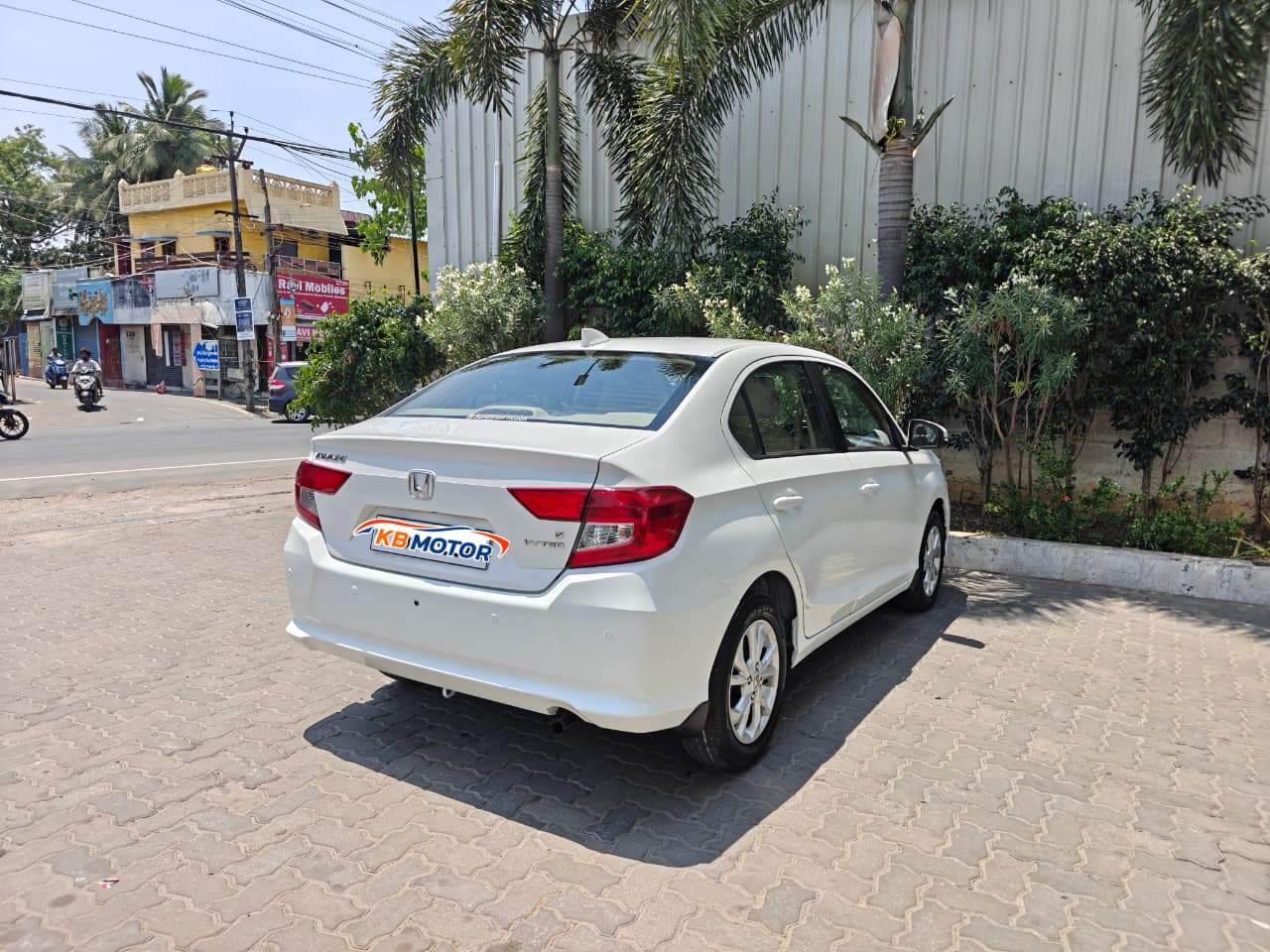 Honda Amaze - Image 4