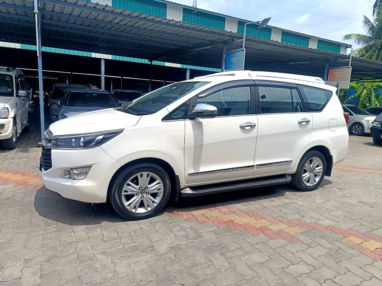 Toyota Innova Crysta - Image 3