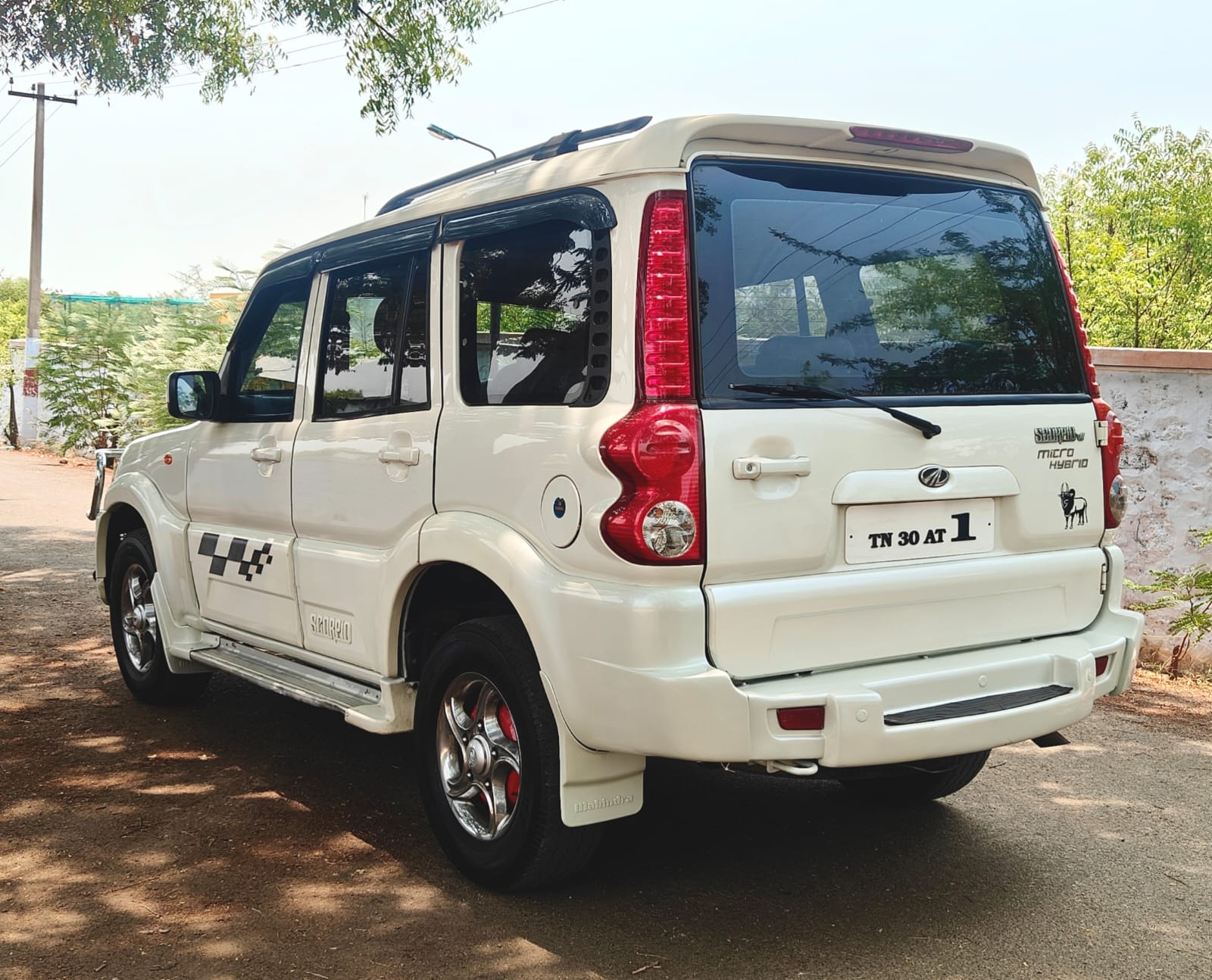 Mahindra Scorpio - Image 14