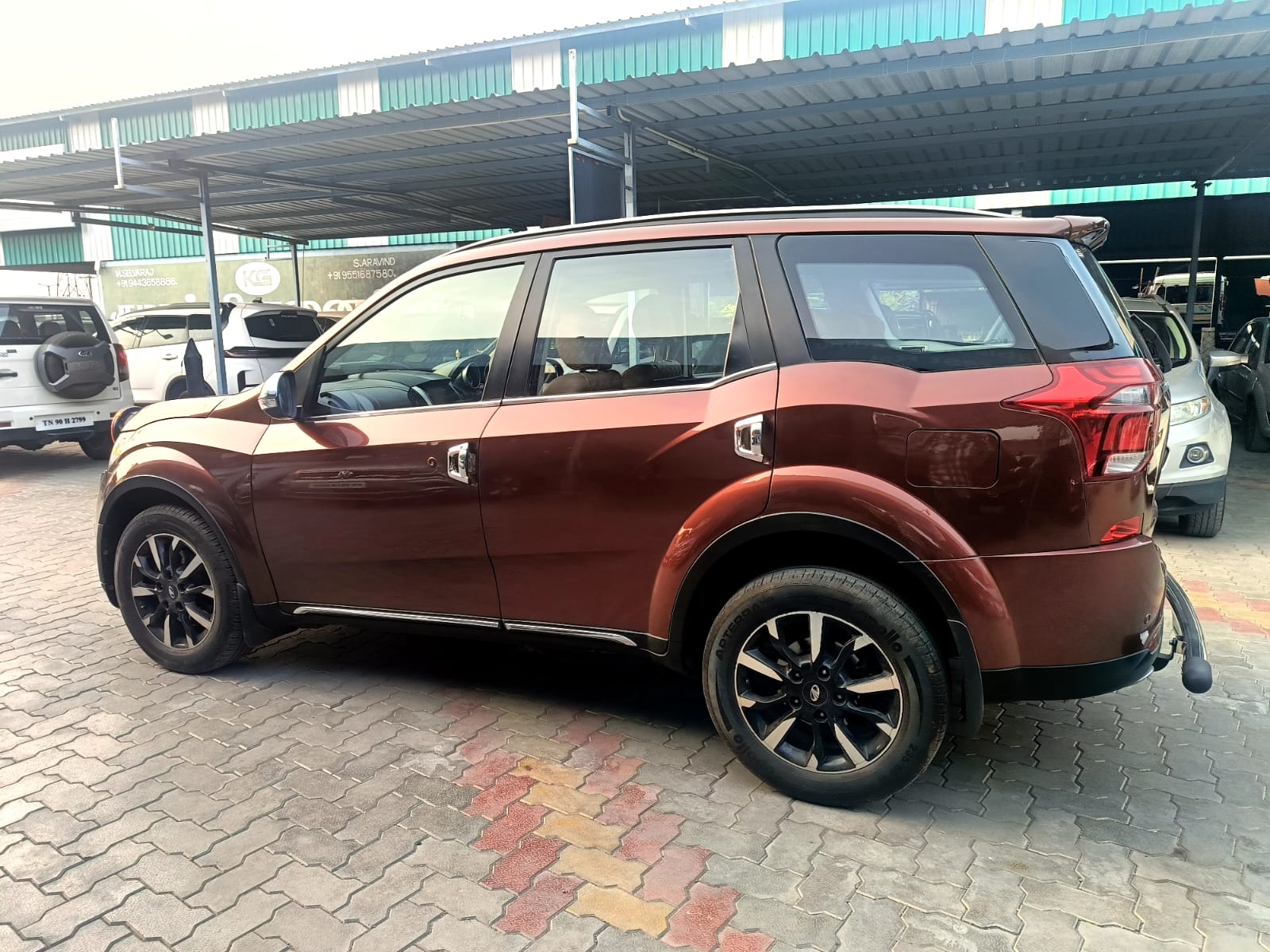 Mahindra XUV500 - Image 18