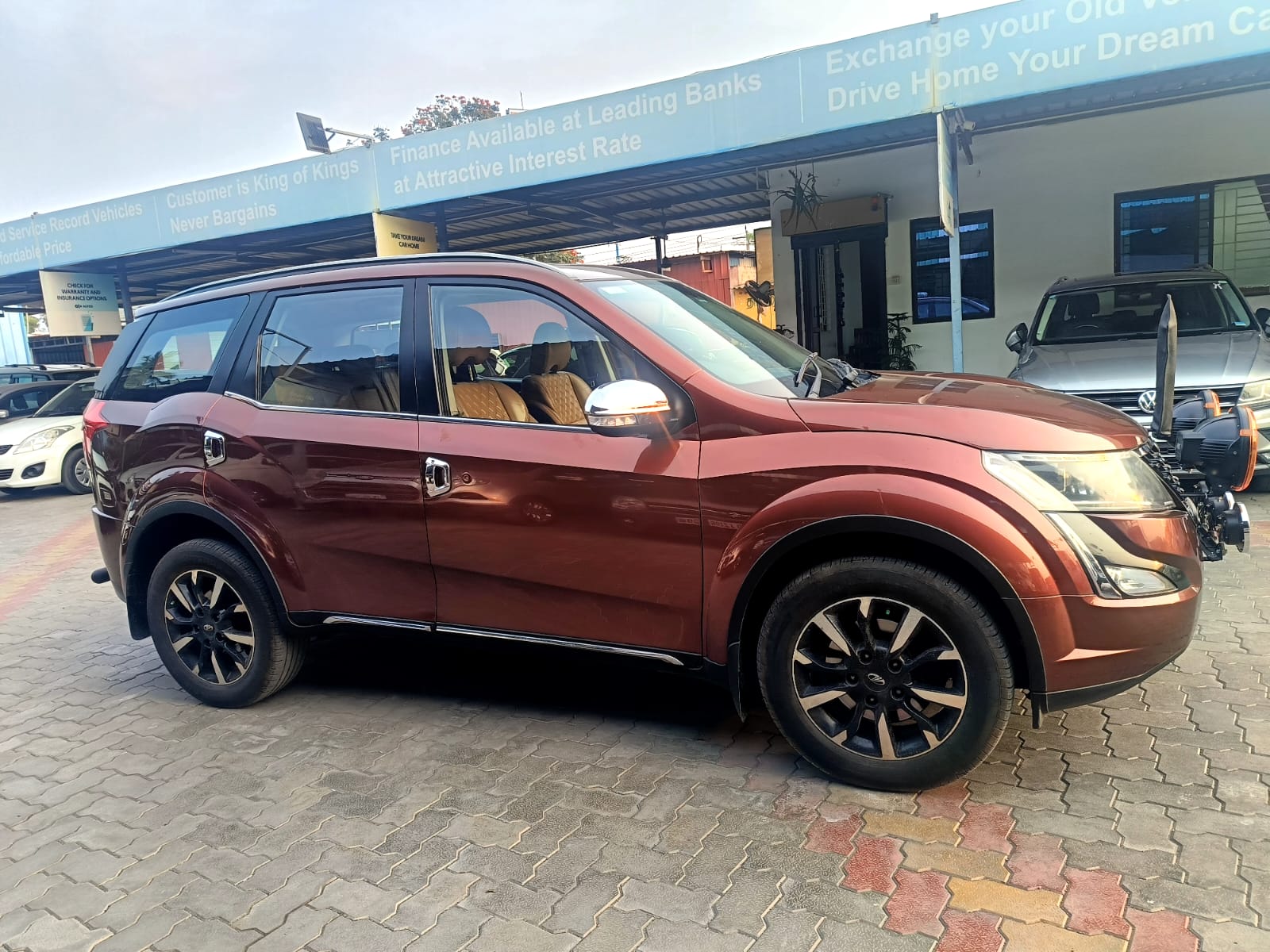 Mahindra XUV500 - Image 13