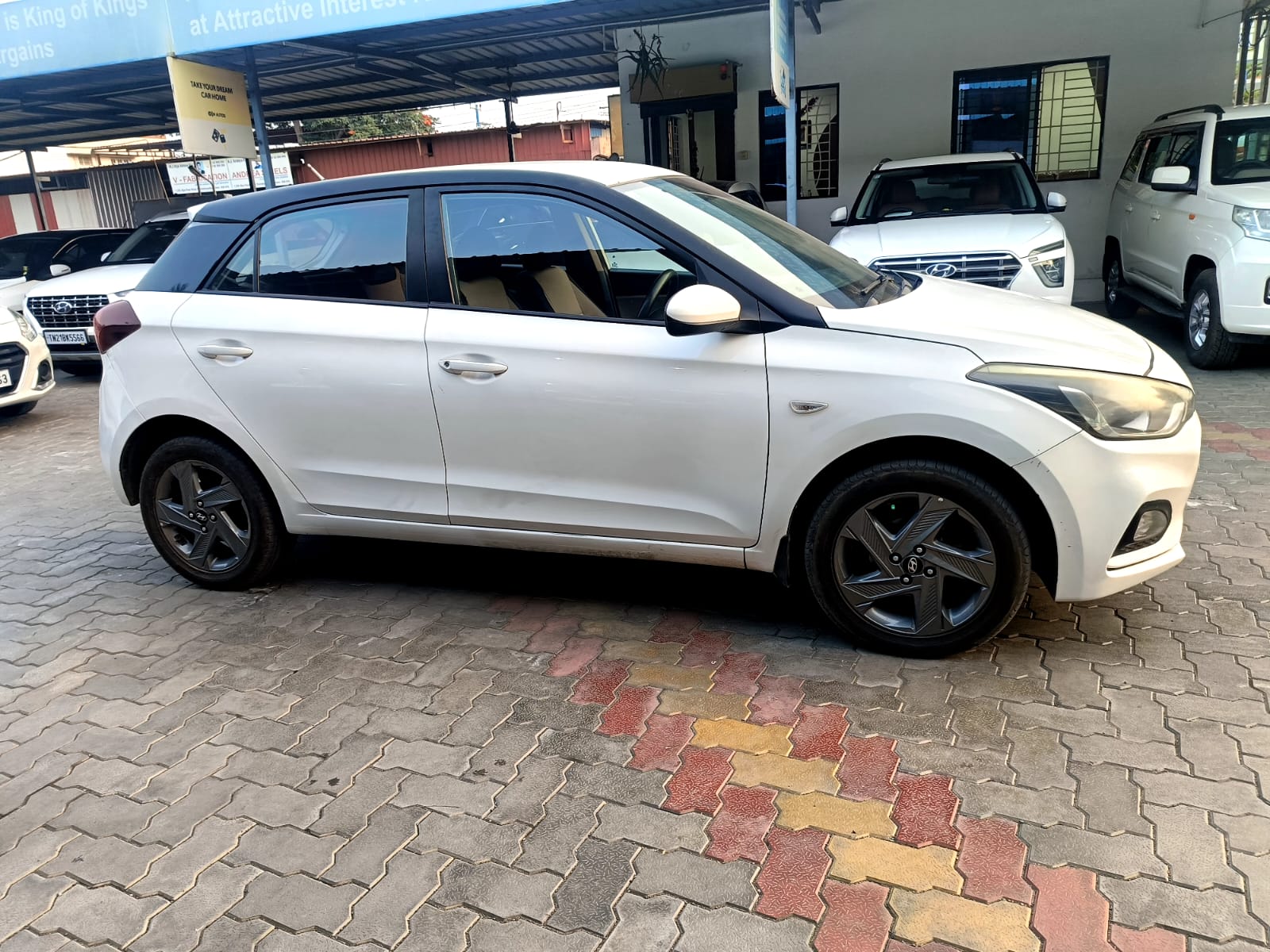 Hyundai i20 - Image 15