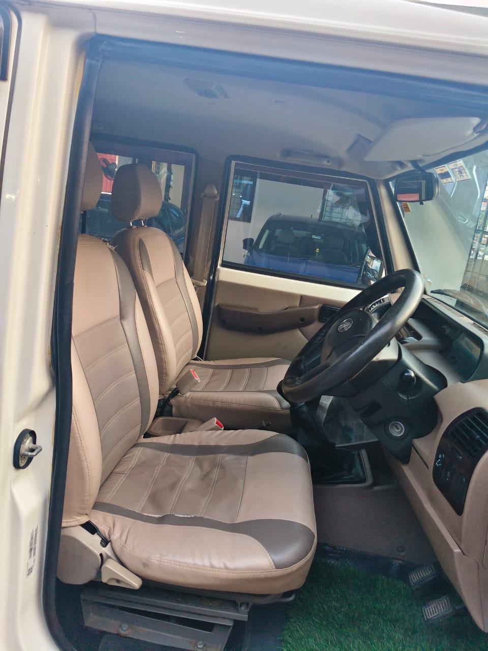 Mahindra Bolero - Image 13
